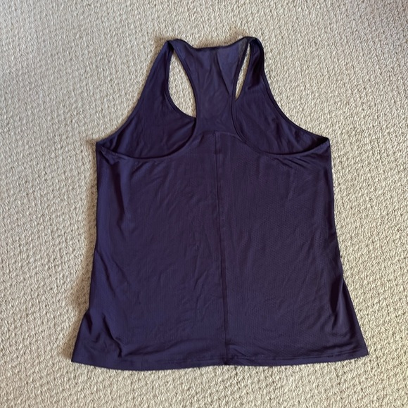 Under Armor Active/Running Tank Top - Picture 3 of 3